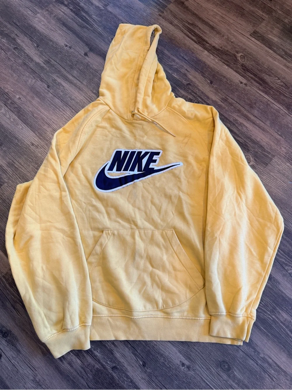 Nike Silver Tag Y2K Yellow Logo Hoodie Size Large Men’s